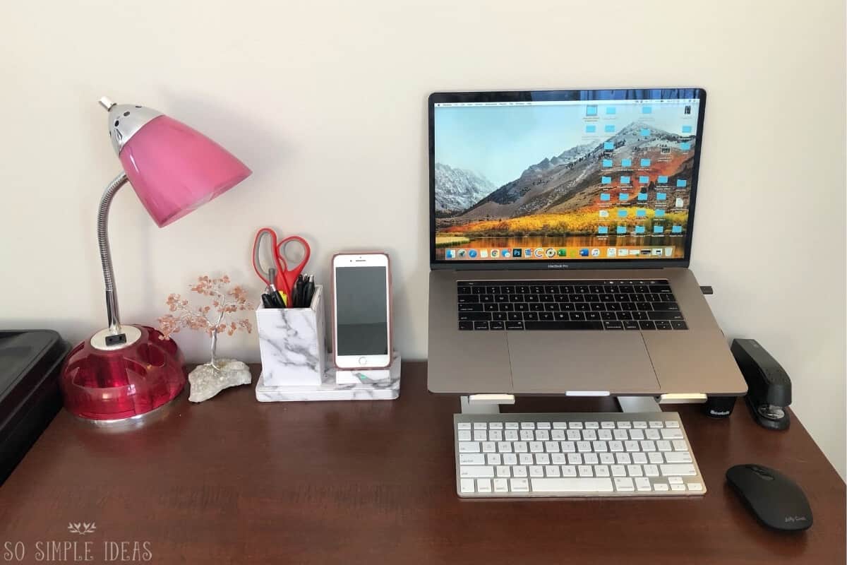 small desk organization