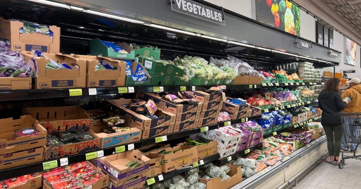 fresh vegetables at aldi