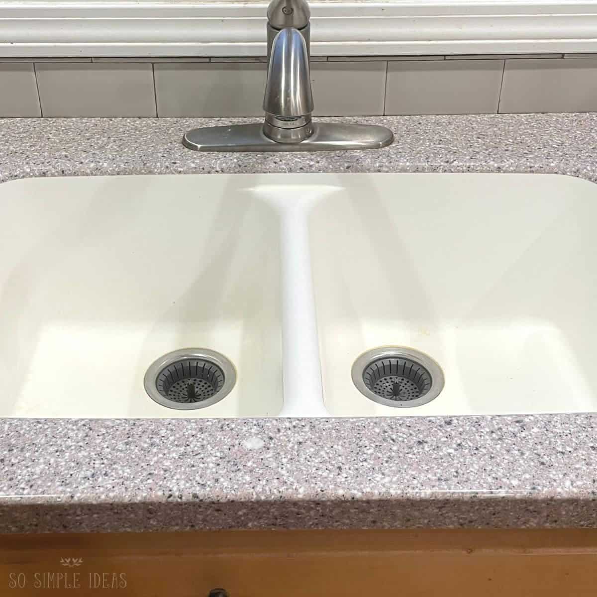 clean corian sink.