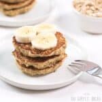 banana oat pancakes featured image.