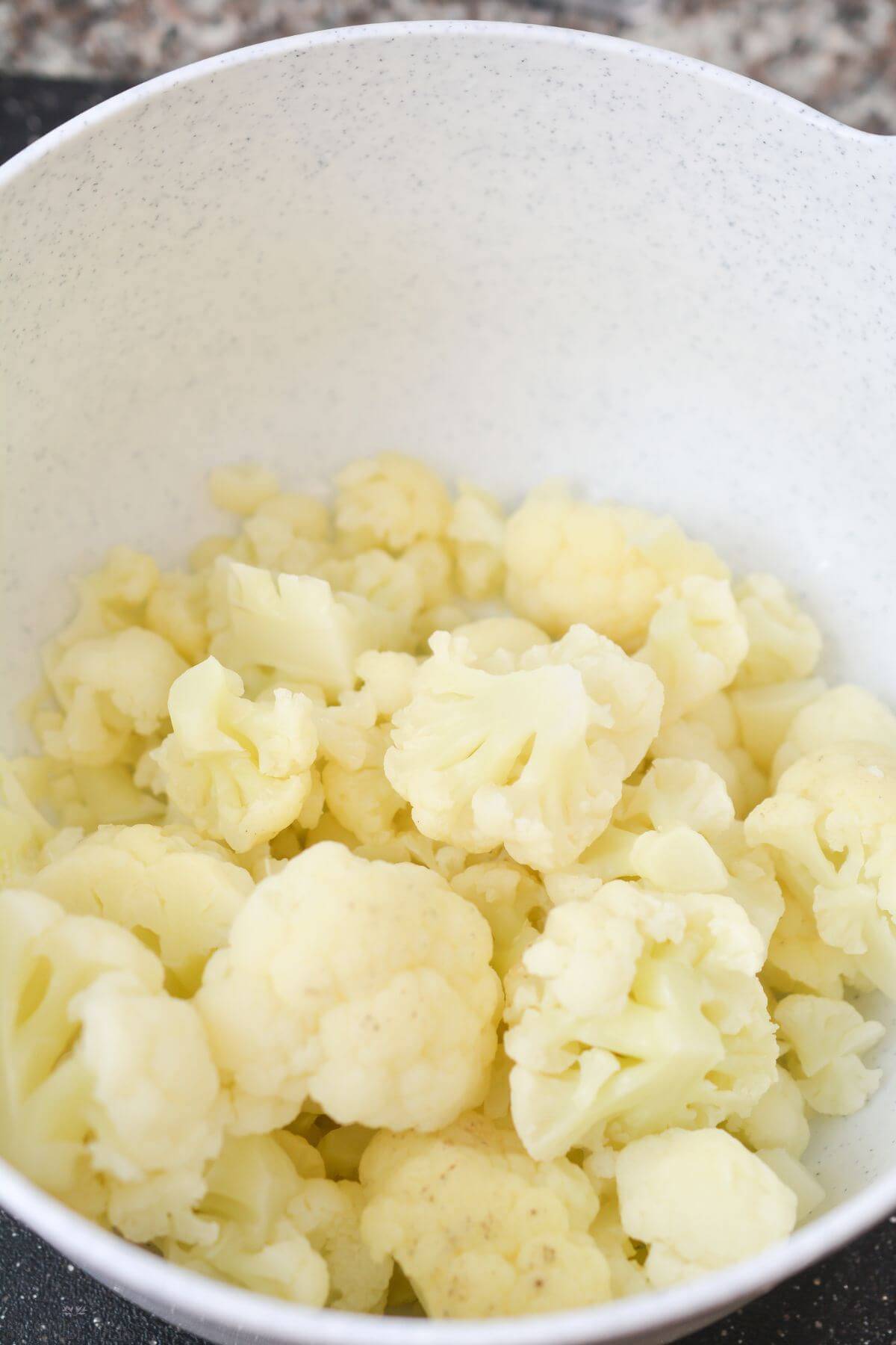steamed cauliflower for mashing.